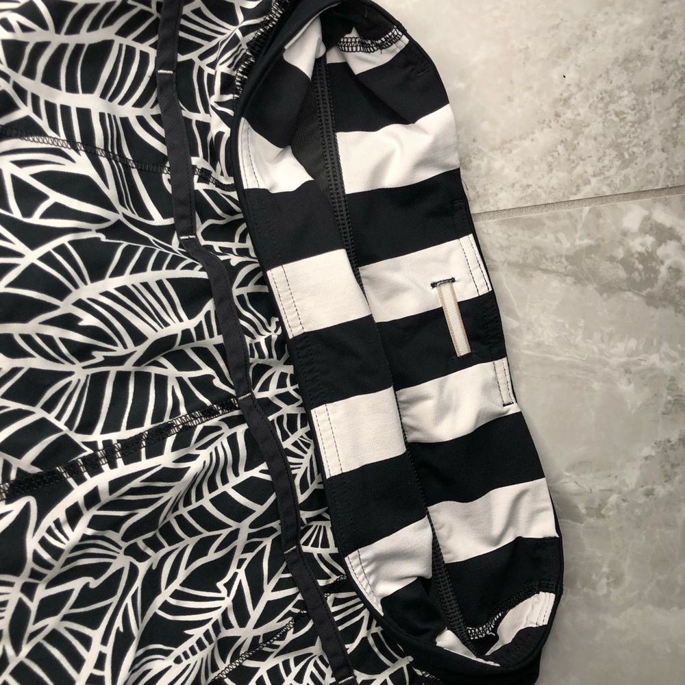 Lululemon speed up shorts with rare pattern size 4